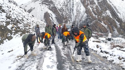  बाक्लो हिमपात : हुम्ला, मुगु र डोल्पामा पानी, बिजुली र हवाई सेवा बन्द 